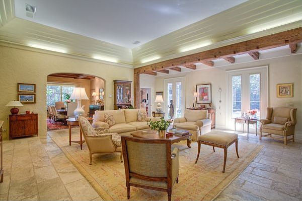 2nd image of 309 Forest Oaks