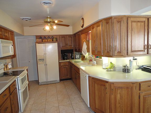 3rd image of 3774 Jeffrey Ct
