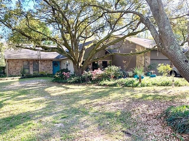 1st image of 1115 Lakeridge Ln