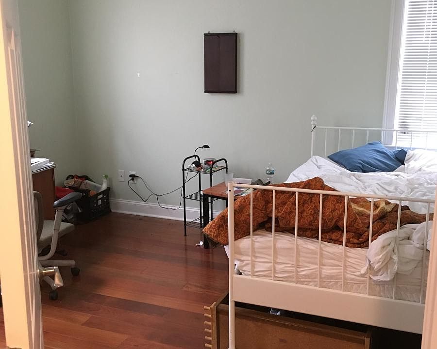 1st image of 374 Wickenden St #3