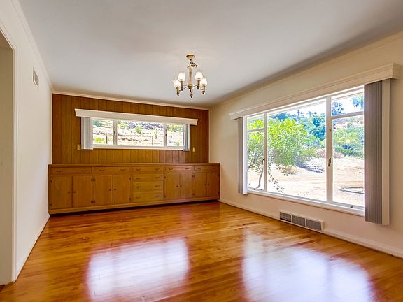 5th image of 1134 S Mollison Ave