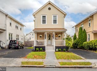 2512 E County Line Rd, Ardmore, PA 19003