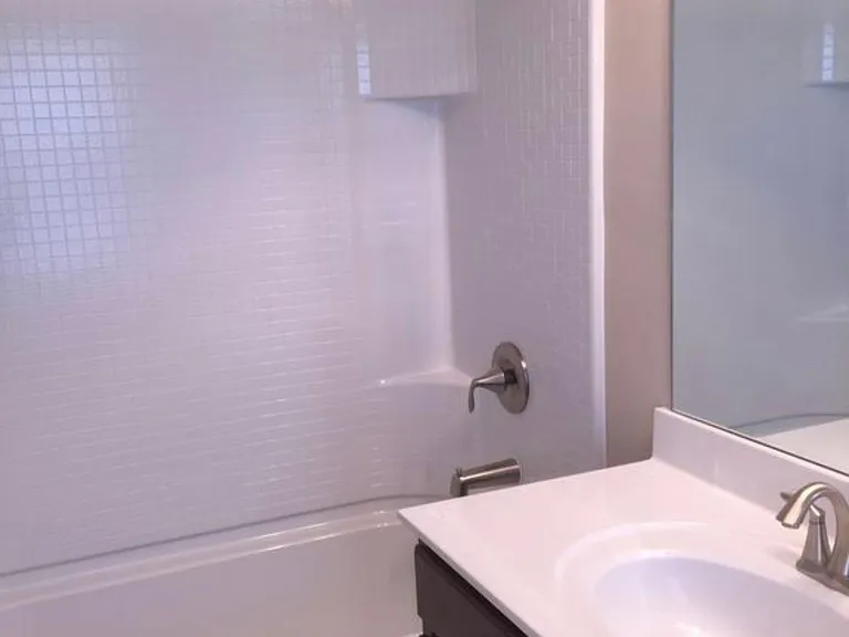 631 Greencrest Ln — Photo 20