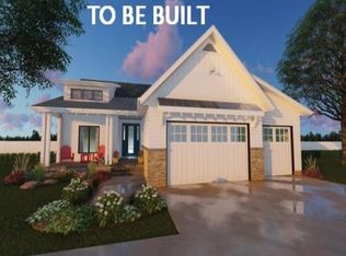 17465 214th St, Davenport, IA 52807