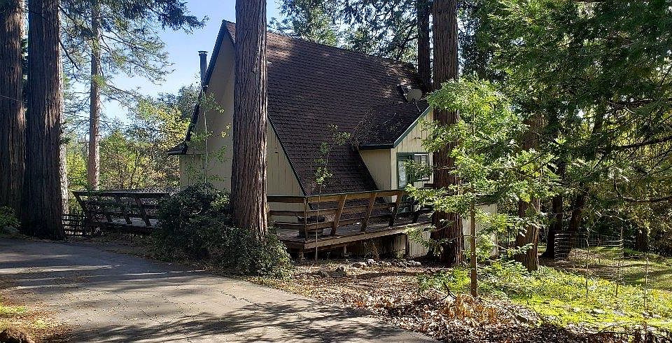 1st image of 16031 Cedar Heights Dr N