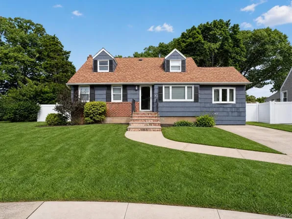 315 Harmony Drive, Massapequa Park, NY 11762