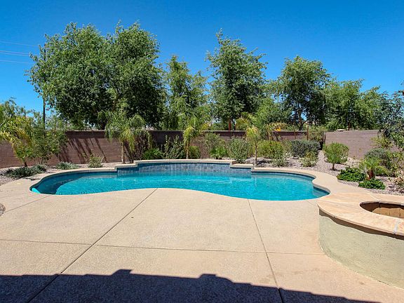 5th image of 2598 E Penedes Dr