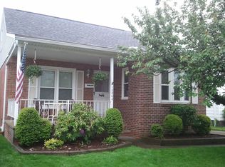 14804 Tabor Ave, Maple Heights, OH 44137