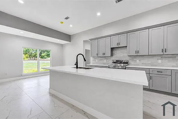508 Georgia Ave — Photo 12
