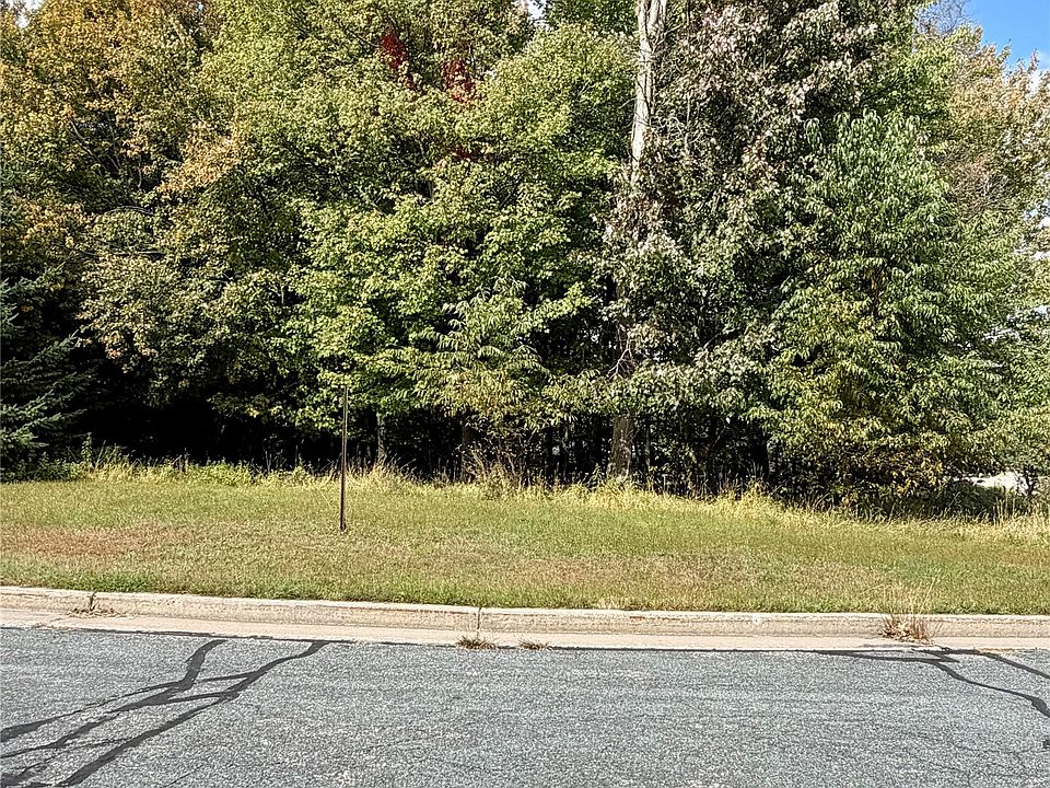 2nd image of 2514 Eagle Terrace