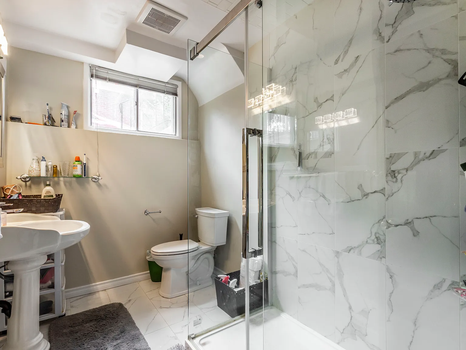 10 Cardill Crescent Waterloo — Photo 4