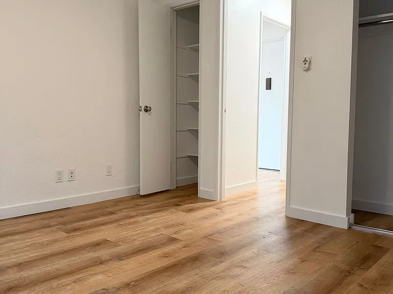 1205 Geraldine Way — Photo 10