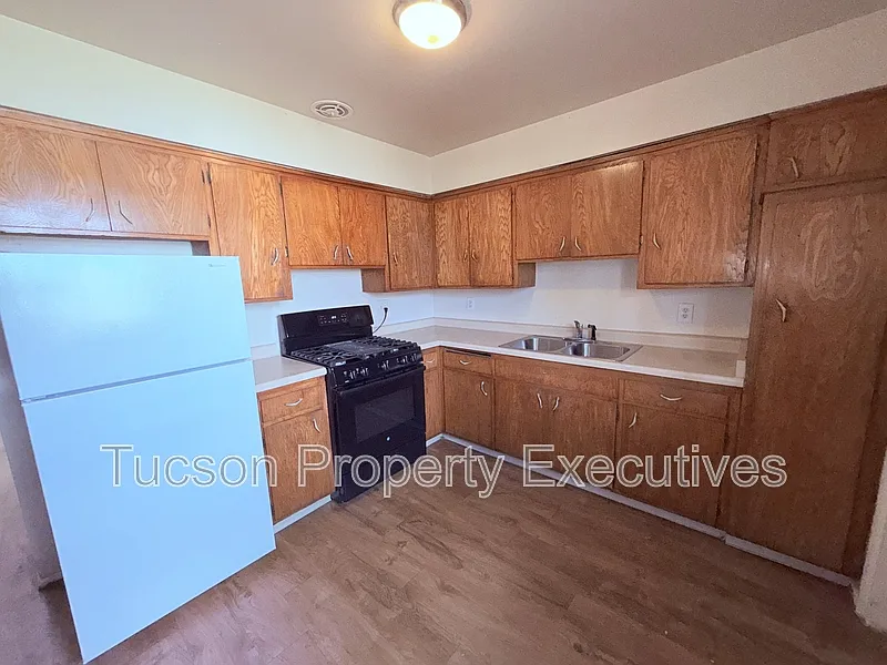 8914 S Nogales Hwy