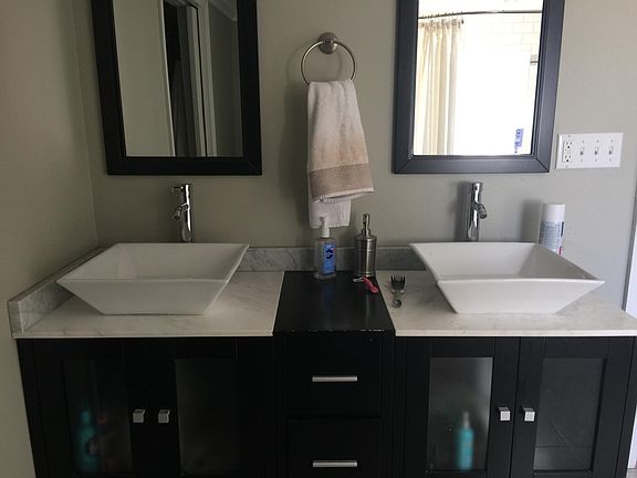 Double vanity