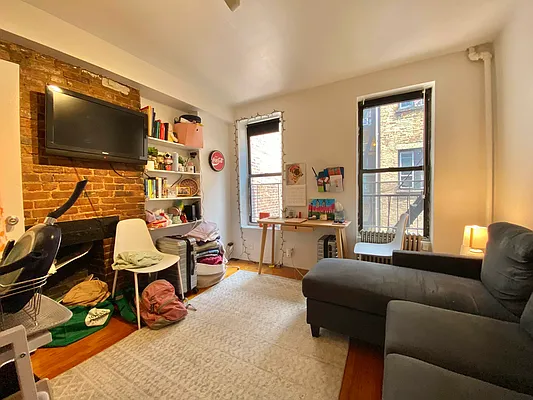 Rented by Oxford Property Group | media 20