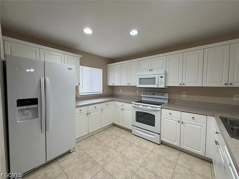 3404 NE 9th Ave — Photo 11