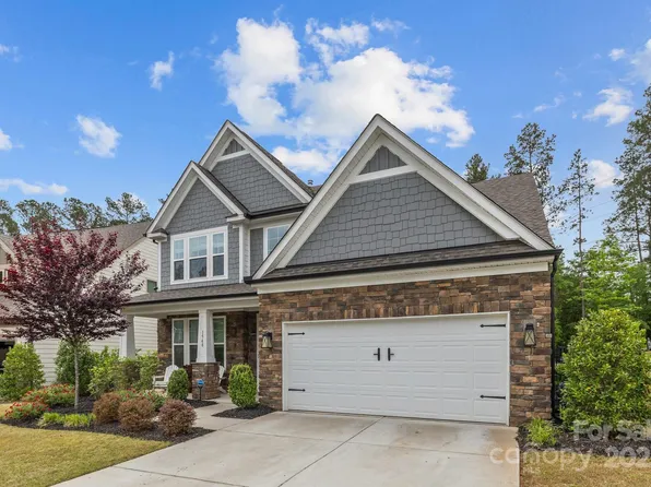 1548 Striped Bass Ln, Clover, SC 29710