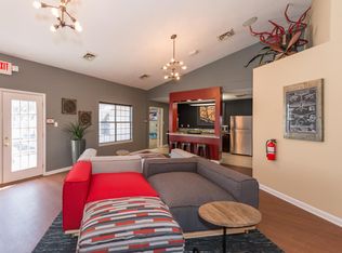 208 Oak Lake Run Cres APT H, Chesapeake, VA 23320