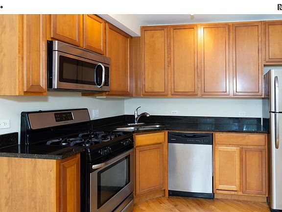 3rd image of 1100 E Hyde Park Blvd