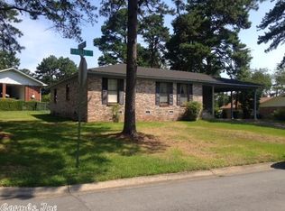 9715 Cerelle Dr, Little Rock, AR 72205