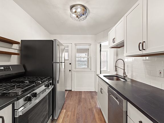 2nd image of 17420 Shaw Ave #C