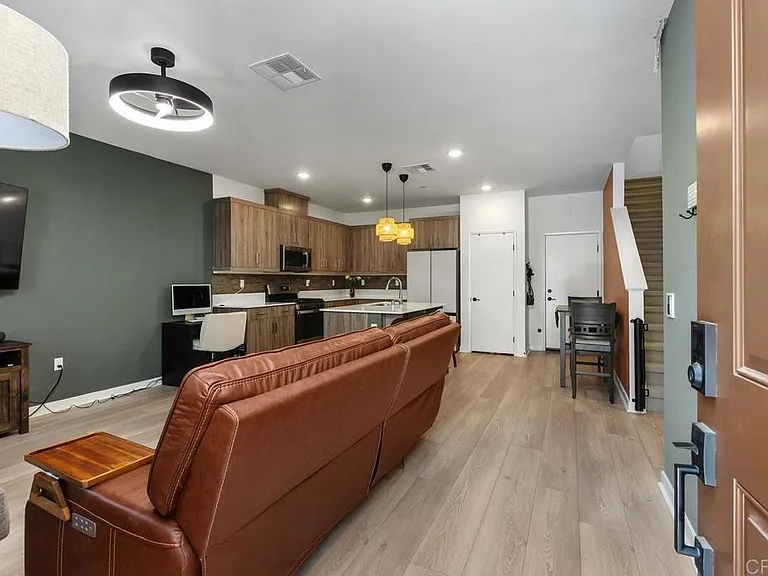 35161 Grove Trl — Photo 9