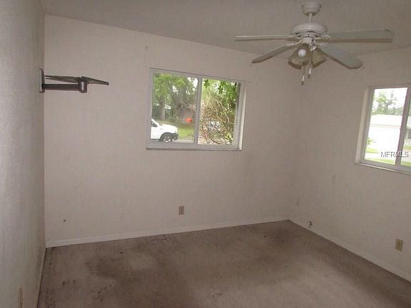 4th image of 2690 64th Ave S