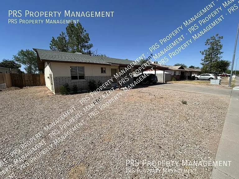 3147 E Edgewood Ave — Photo 2