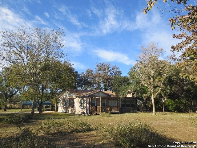 1st image of 221 Lazy Oak Dr