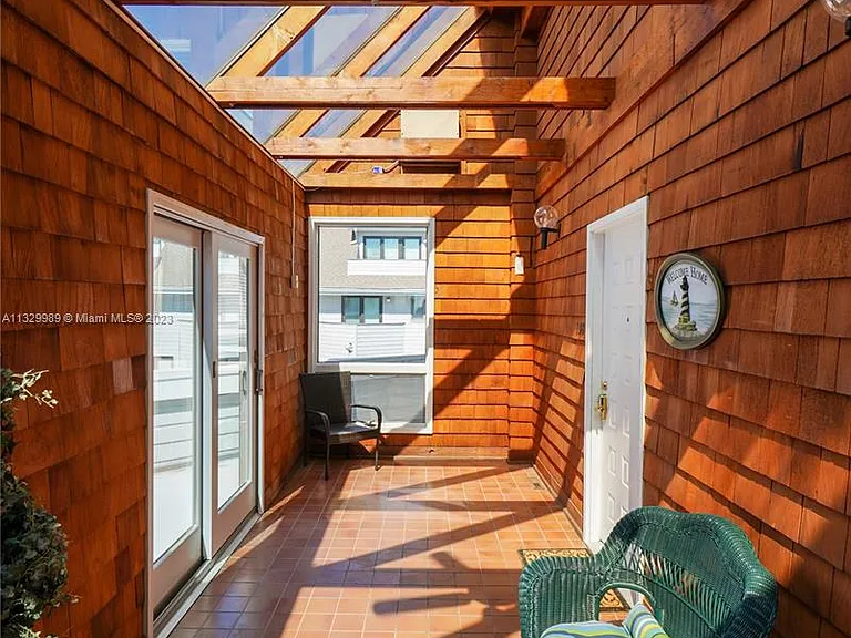 900 Ocean Ave #108 — Photo 32