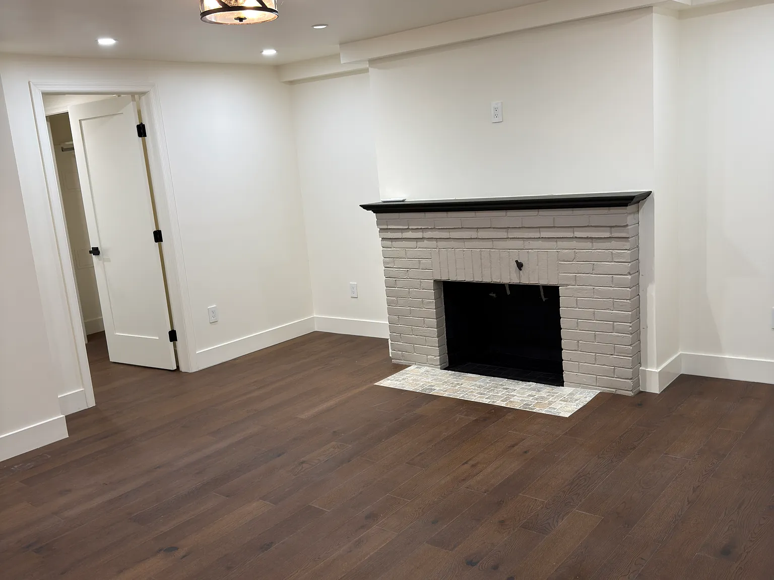 1 bed, 700 sqft, $2,000 — Photo 4