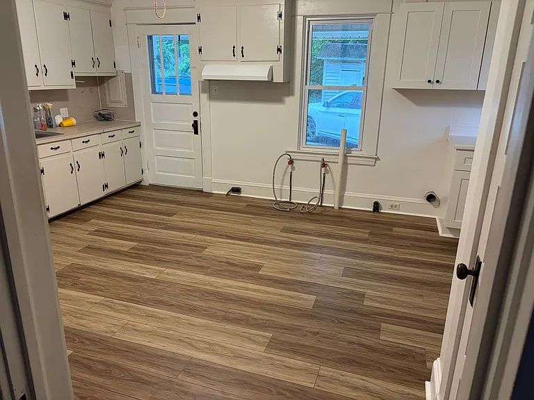 217 N Morgan St — Photo 5