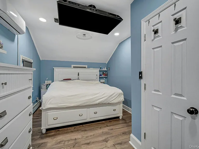 32 Glendale Ave — Photo 9