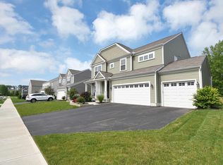 1415 Morrison Farms East Dr, Blacklick, OH 43004