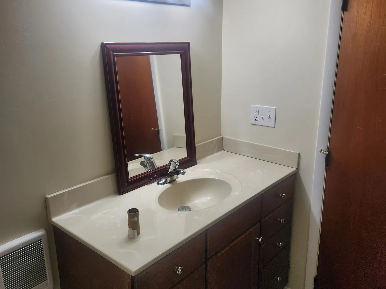 2 bed, 864 sqft, $1,550 — Photo 4