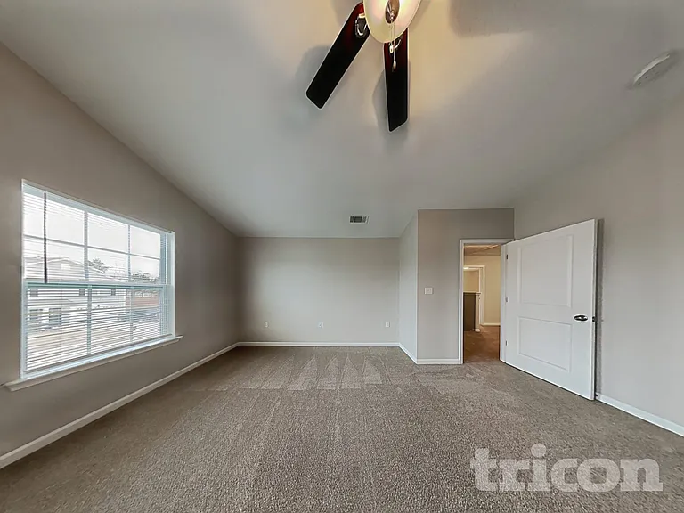 6931 Savannah Springs Dr — Photo 8