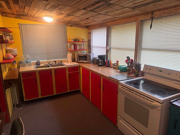 4th image of 5118 Glenwood Dr