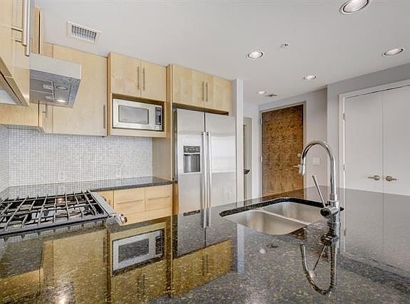 5th image of 300 Bowie St APT 704