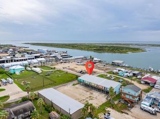 1402 W Commerce St #2, Port O Connor, TX 77982