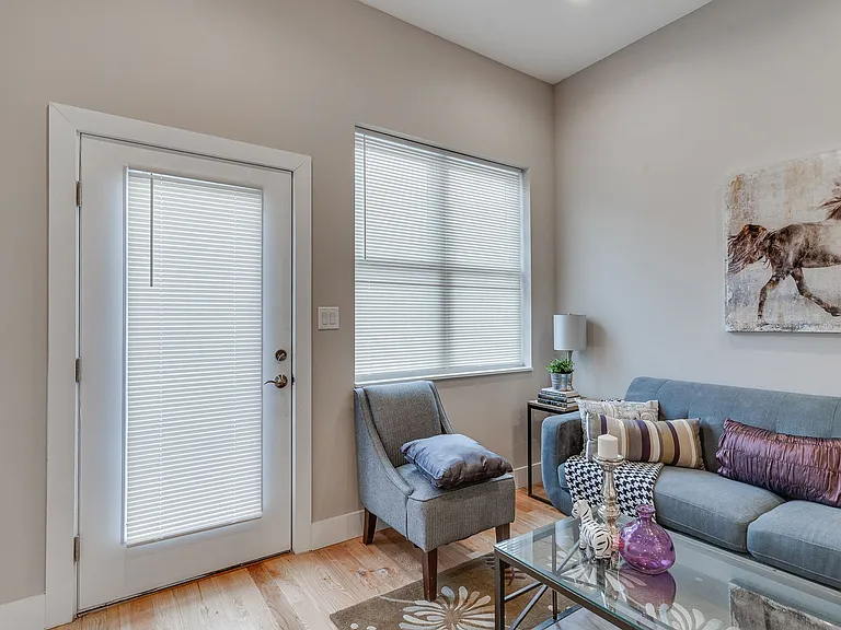 1436 N Corlies St — Photo 2