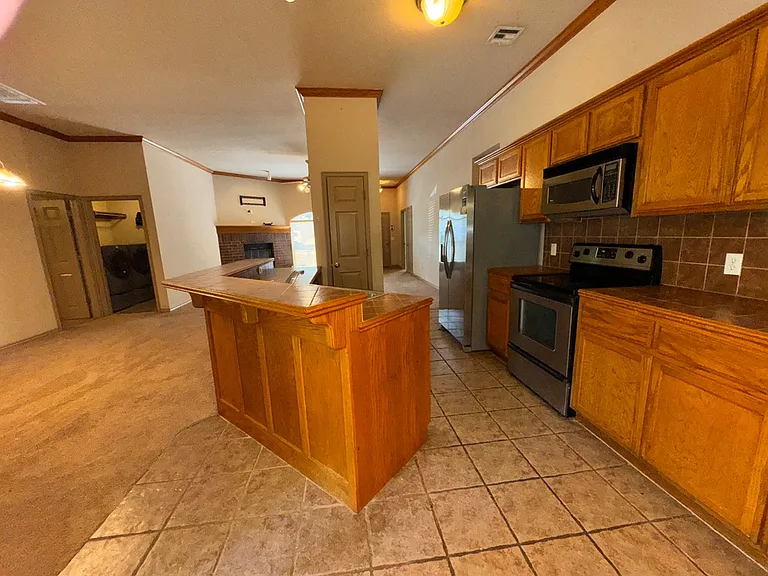 1424 Teakwood Dr — Photo 12