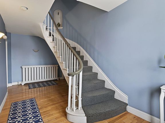 3rd image of 86 Islington Street #1