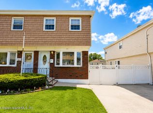 10 Ogorman Ave, Staten Island, NY 10306