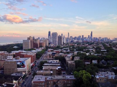 444 W Fullerton Pkwy, Chicago, IL, 60614