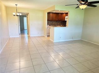 51 Suffolk Dr #B, Boca Raton, FL 33434