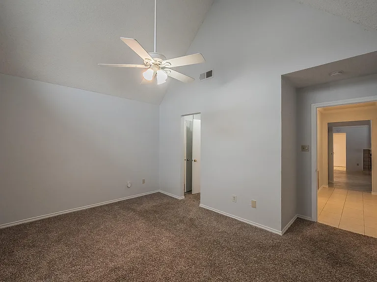 2800 Keller Springs Rd #10 — Photo 7