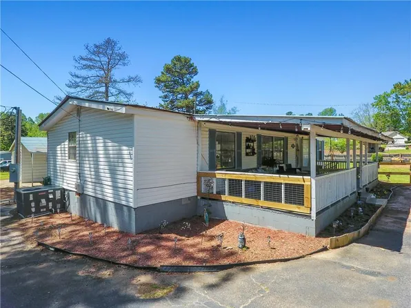 5810 Nobb Hill Dr, Gainesville, GA 30506