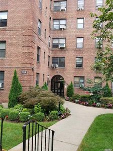 28-08 141 Street #2E, Flushing, NY, 11354