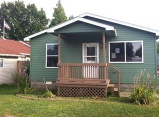 7819 Lake Dr, Algonac, MI 48001
