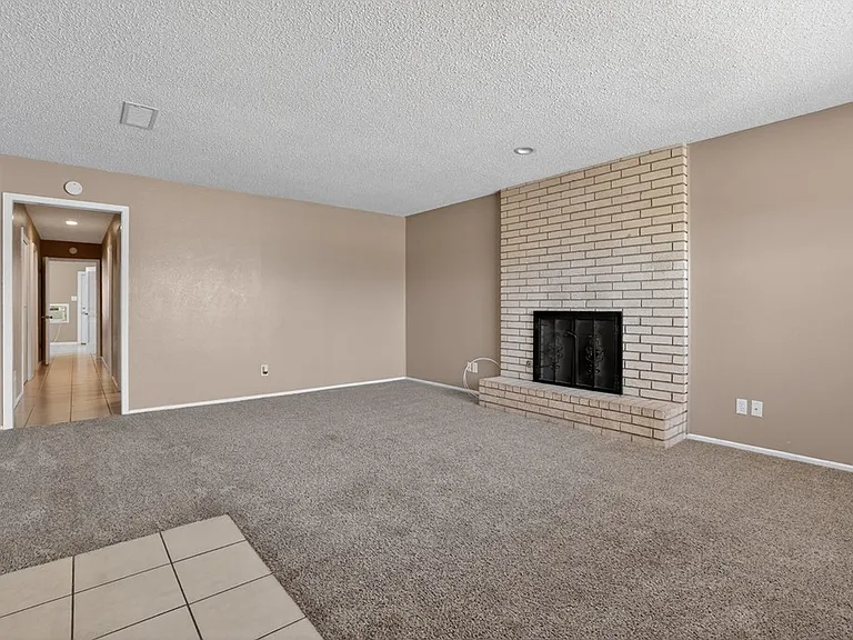 2615 Haynes Dr #B — Photo 7